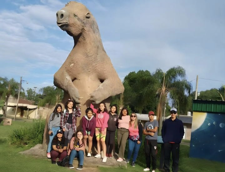 GANADORES DE LOS ESCALONES DEL CONOCIMIENTO EXPERIMENTARON LA AVENTURA DEL TOROPÍ