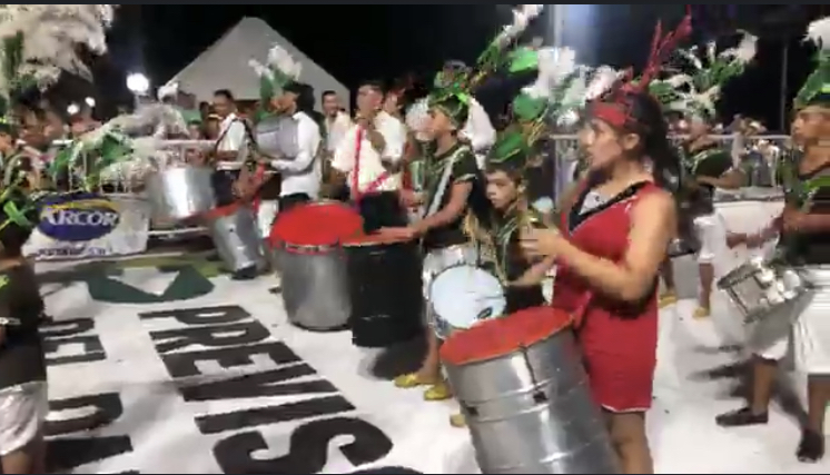 FENIX: LA COMPARSA - AGRUPACION QUE RENACE EN LOS CORSOS DE DISTINTOS BARRIOS
