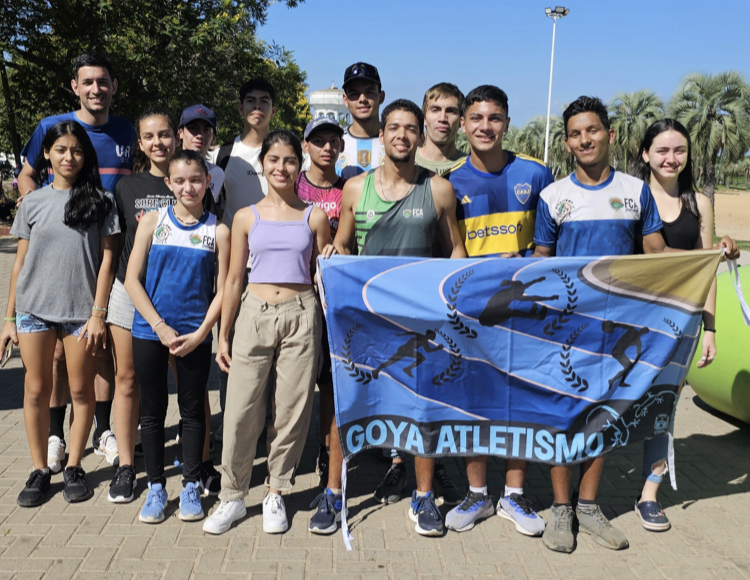 JÓVENES ATLETAS SE  PREPARAN PARA LOS JUEGOS CORRENTINOS Y LA CARRERA OTOÑO TRAIL RUN