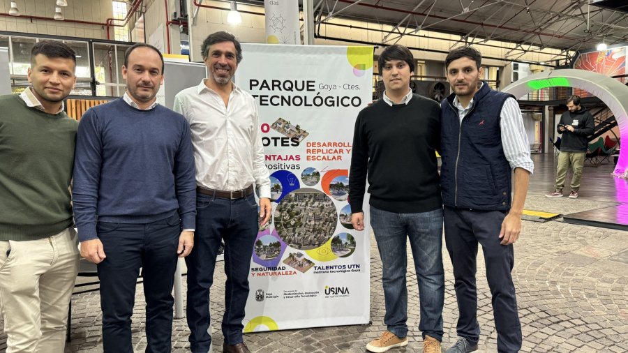 El Intendente Mariano Hormaechea participó de la Feria del Conocimiento en Buenos Aires.