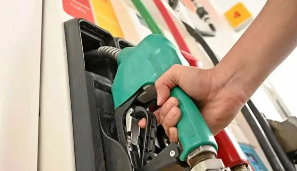EFECTO MILEI: Aumenta la nafta el próximo 1° de noviembre