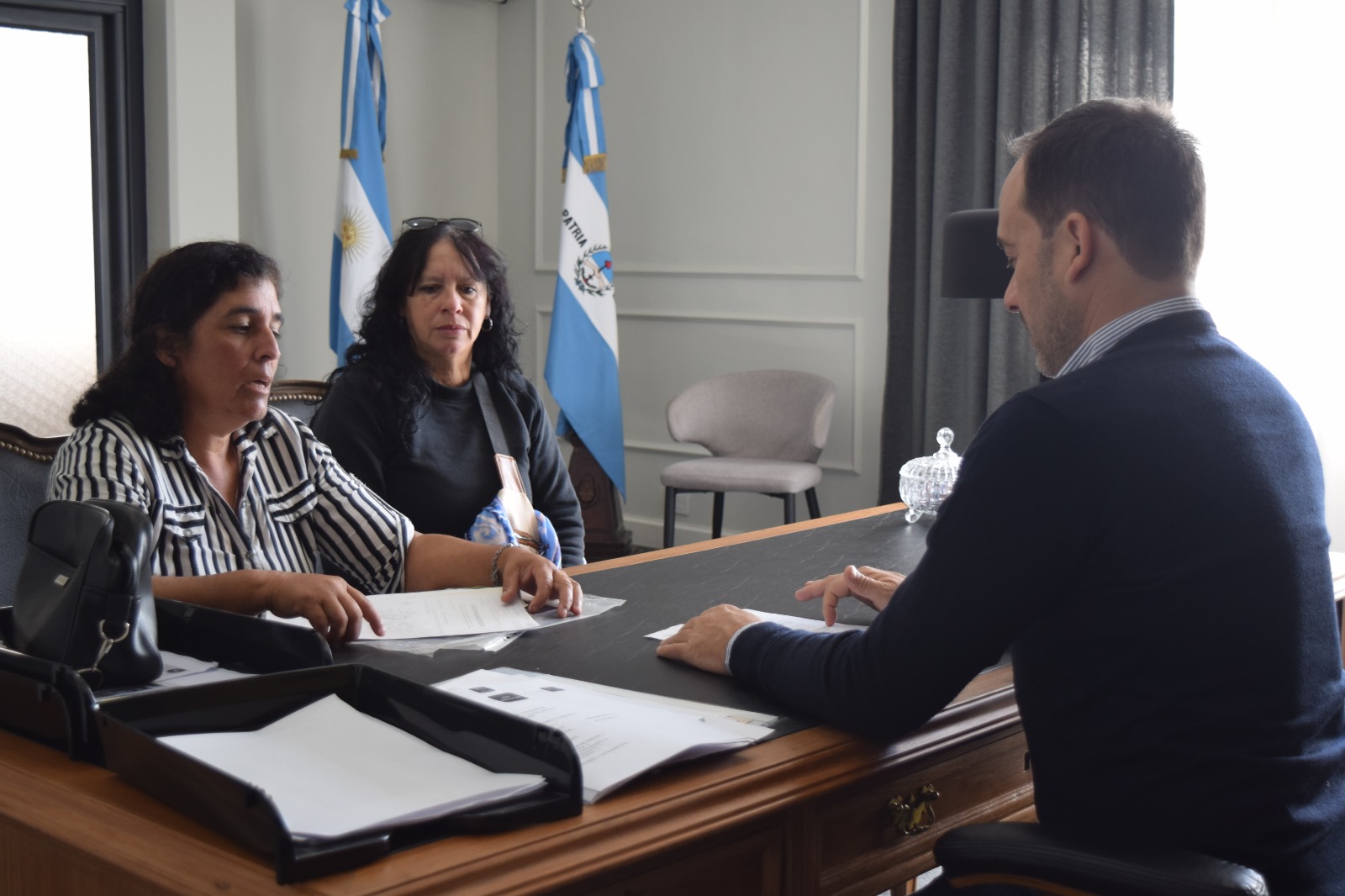 EL INTENDENTE MARIANO HORMAECHEA RECIBIÓ AL CONSEJO VECINAL DEL BARRIO PREFECTURA NAVAL