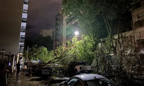 Impresionante tormenta con granizo azotó a Mar del Plata