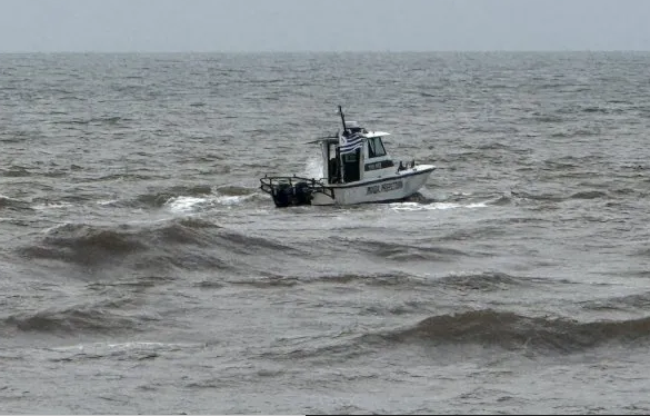 Punta del Este: un turista argentino se metió en el mar y desapareció