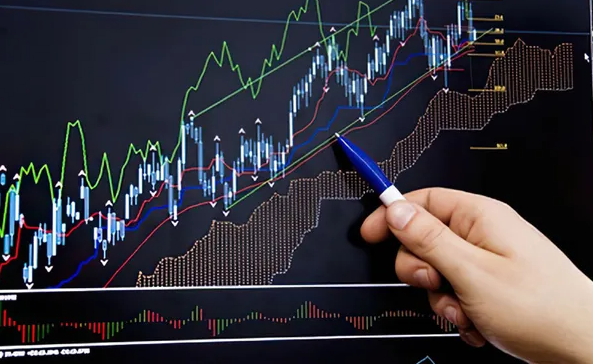 Las bolsas de Asia y Europa rebotan tras el lunes negro