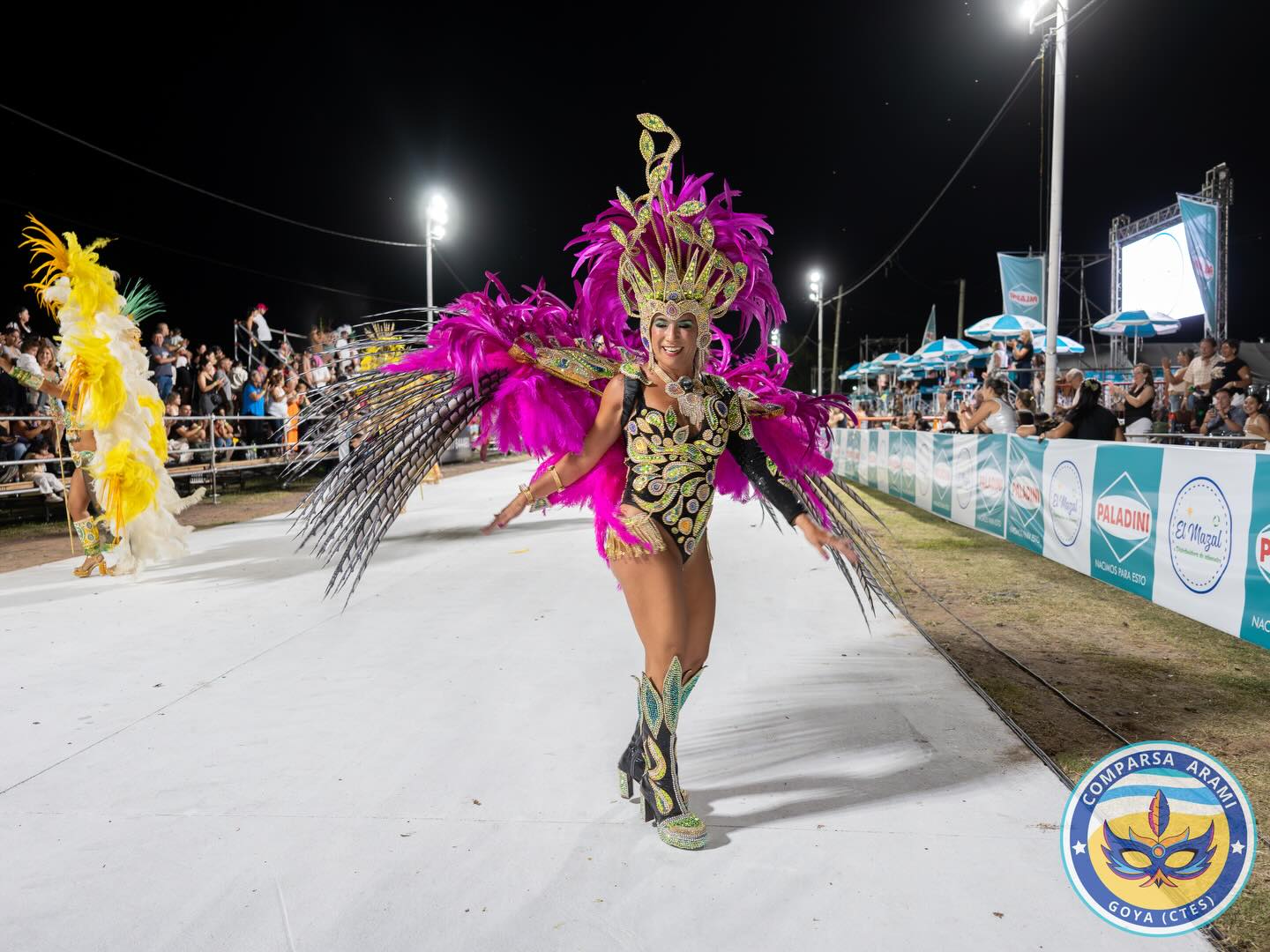 ARAMÍ VOLVIÓ A REVOLUCIONAR LA ALFOMBRA BLANCA DEL CARNAVAL GOYANO