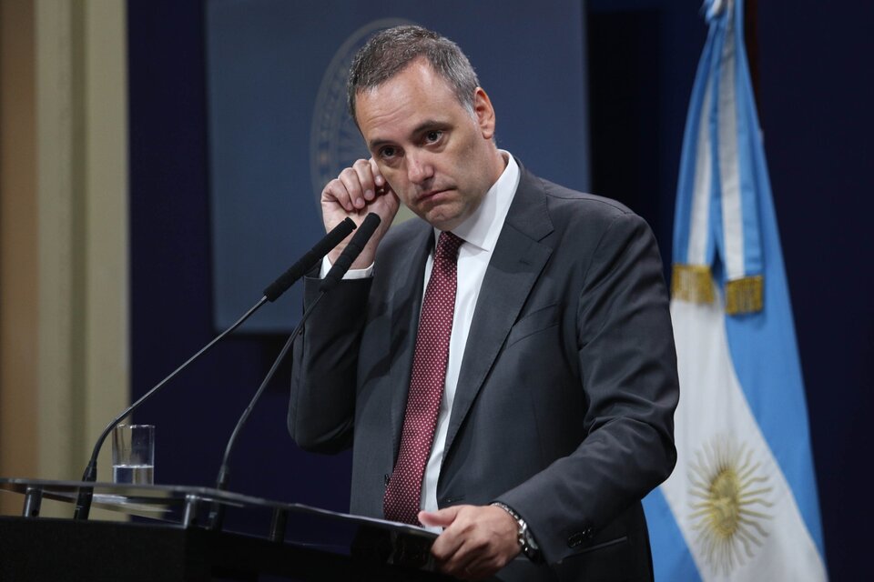 Javier Milei firmará un decreto para privatizar a Aerolíneas Argentinas