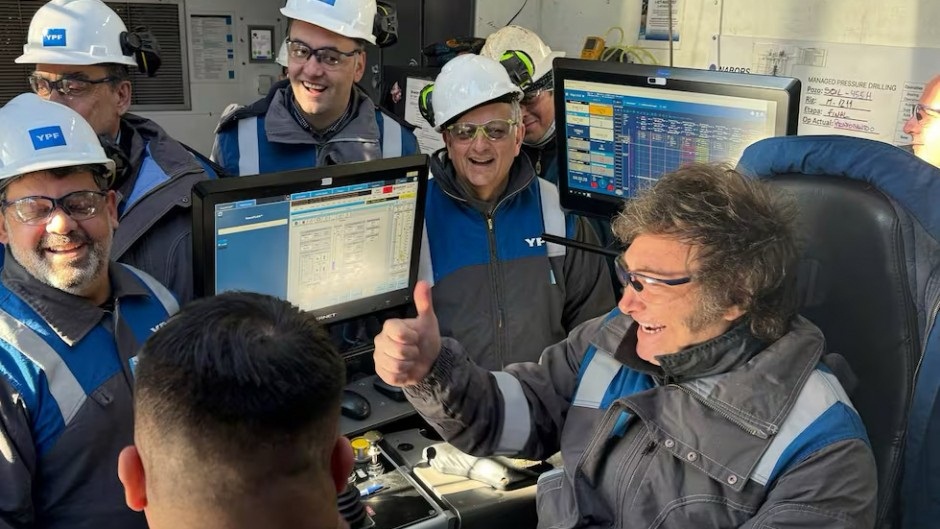  MILEI EXPONE A YPF A LOS ACREEDORES, REVENTANDO EL GASTO EN PUBLICIDAD HASTA LOS 30 MIL MILLONES