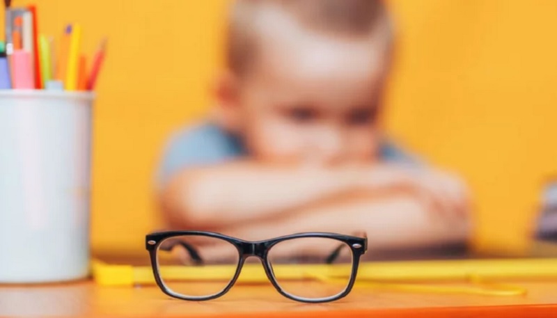 Miopía en la infancia: ¿cómo se manifiesta?