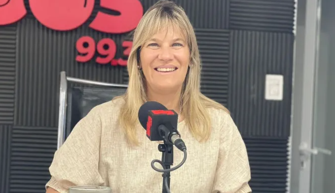 MINISTRA DE INDUSTRIA DE LA PROVINCIA DE VISITA EN GOYA