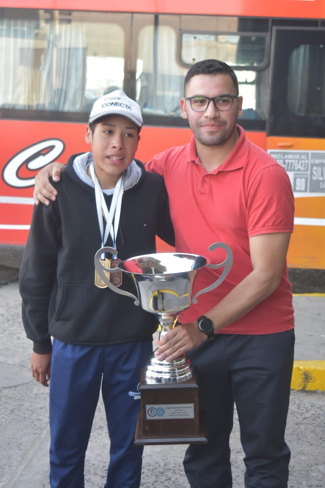 NICO ALMADA