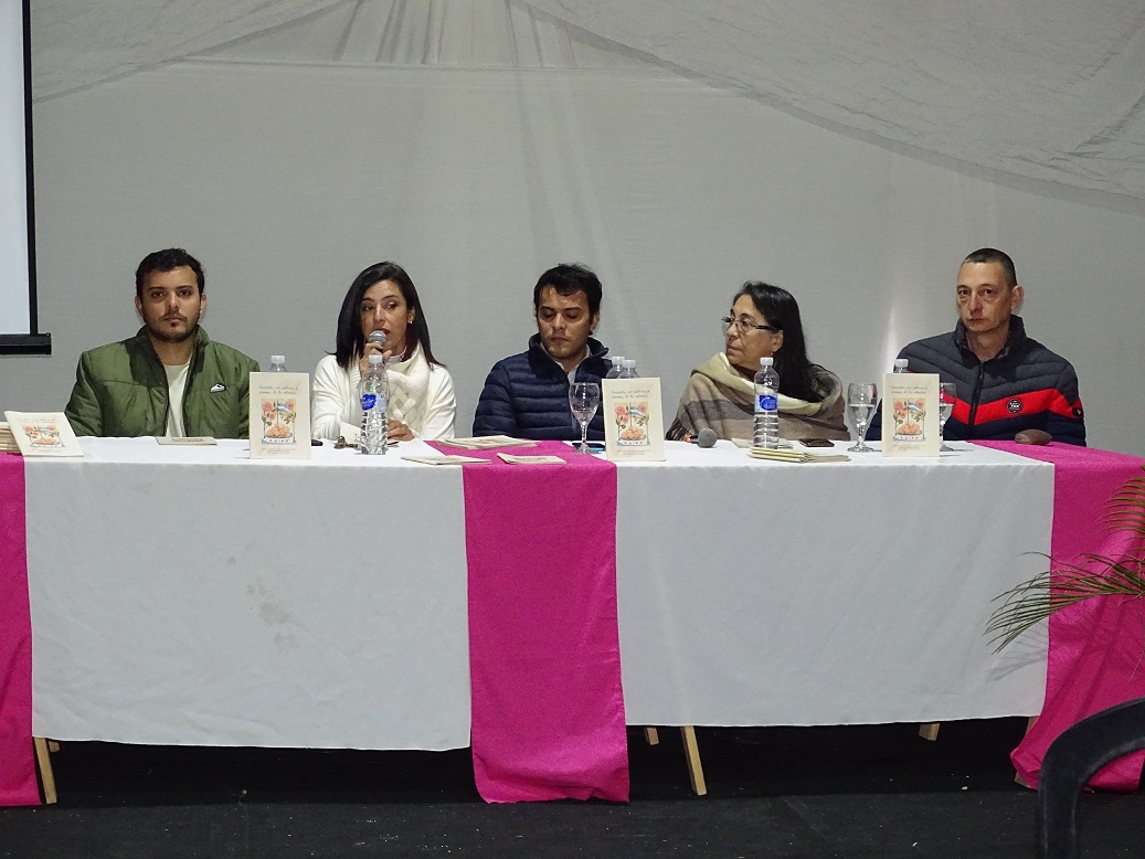  RECUPERANDO SABORES Y MEMORIAS: PRESENTACIÓN DEL LIBRO “CORRIENTES CON SABORES Y AROMAS DE LA INFANCIA”
