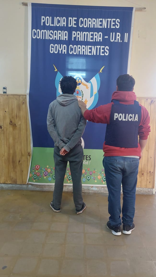 POLICÍA DETUVO A UNA PERSONA QUE ESTUVO PROMOVIENDO UNA RIÑA EN LA MADRUGADA DEL DOMINGO