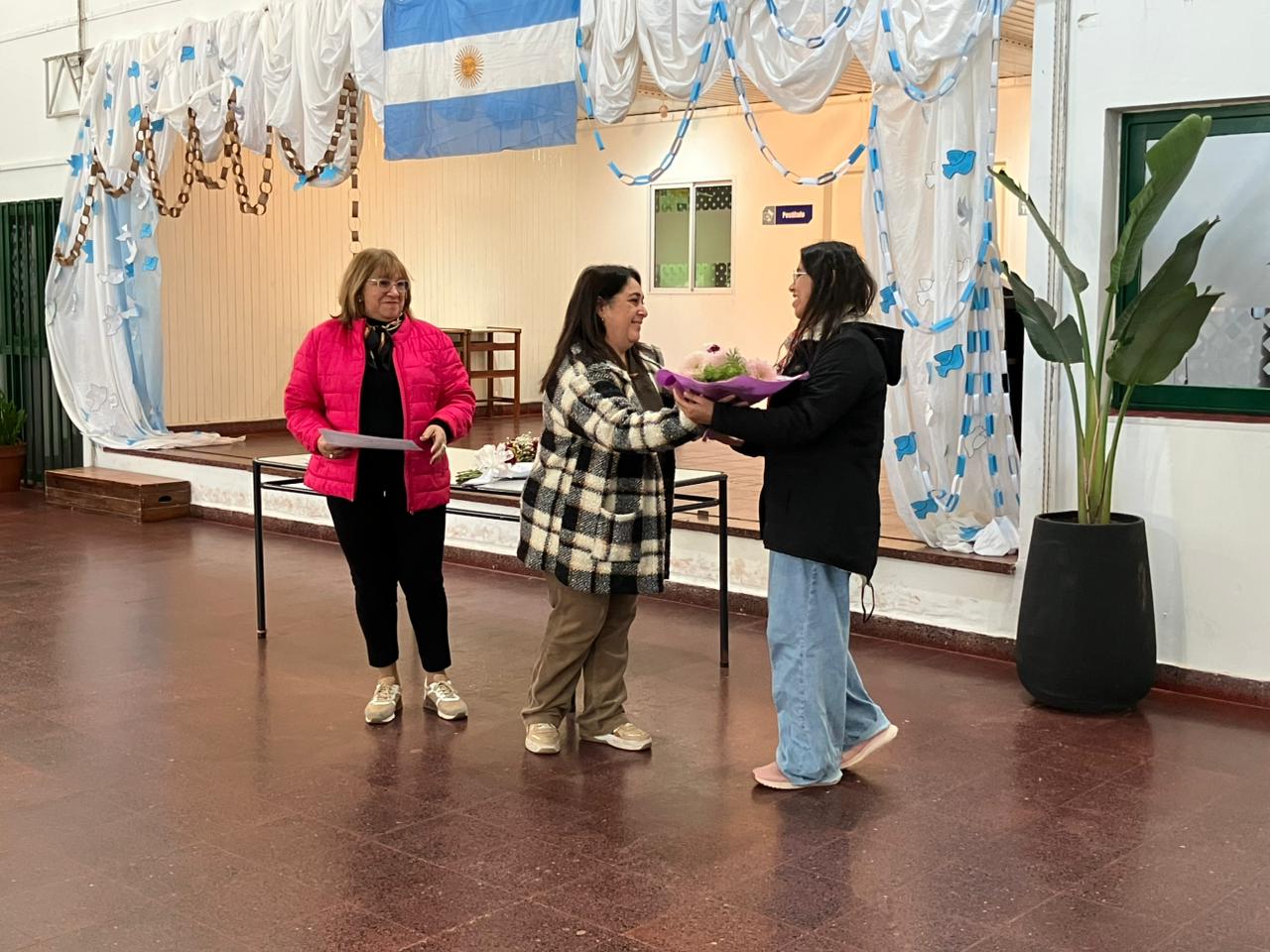 VALENTINA BENÍTEZ OBTUVO EL PRIMER LUGAR EN EL 20° CERTAMEN DE ORATORIA