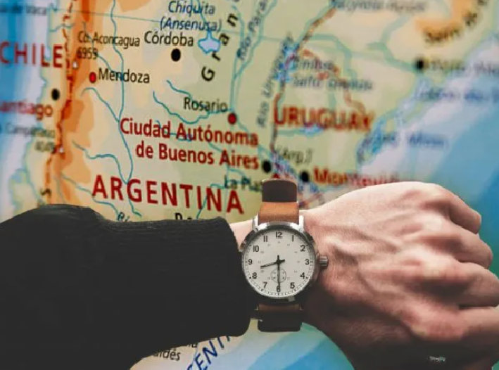 UNO POR UNO: PROS Y CONTRAS DEL CAMBIO DE HORARIO