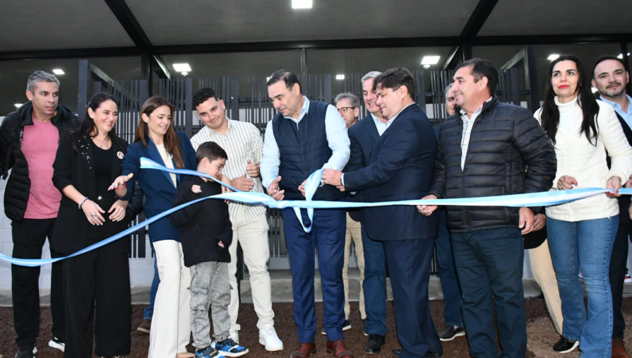 EL GOBERNADOR ENTREGÓ 82 VIVIENDAS CON EL OBJETIVO DE UN FUTURO MEJOR PARA LOS BELLAVISTENSES