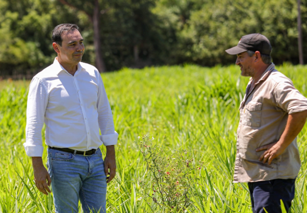 Valdés visitó el establecimiento La Moraleja, donde el Gobierno acompaña mediante el Plan Pasturas