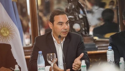 Valdés alertó por la inflación y anunció que habrá aumento salarial en marzo