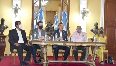 Valdés declaró a Corrientes zona de catástrofe ecológica y ambiental