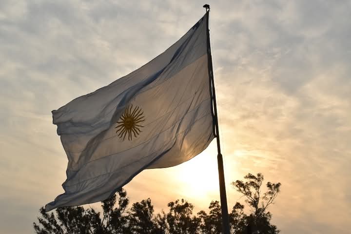 Plaza Placido Martínez: ACTO CONMEMORATIVO CREACIÓN DE LA BANDERA