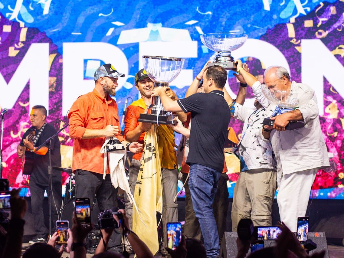 CENA DE PESCADORES: CORONARON A LOS CAMPEONES DEL MUNDIAL DE PESCA