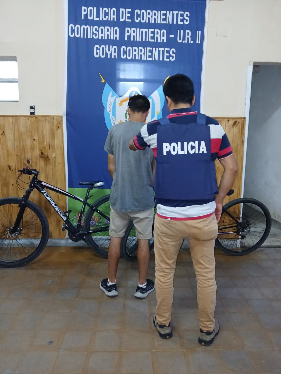 POLICIA RECUPERO DOS BICICLETAS DE ALTA GAMA SUSTRAIDAS HACE UNA SEMANA