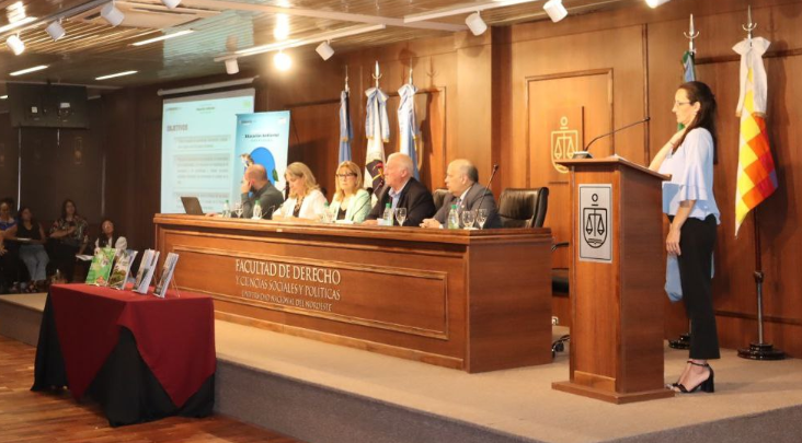 Educación y Turismo articulan acciones para generar conciencia ambiental