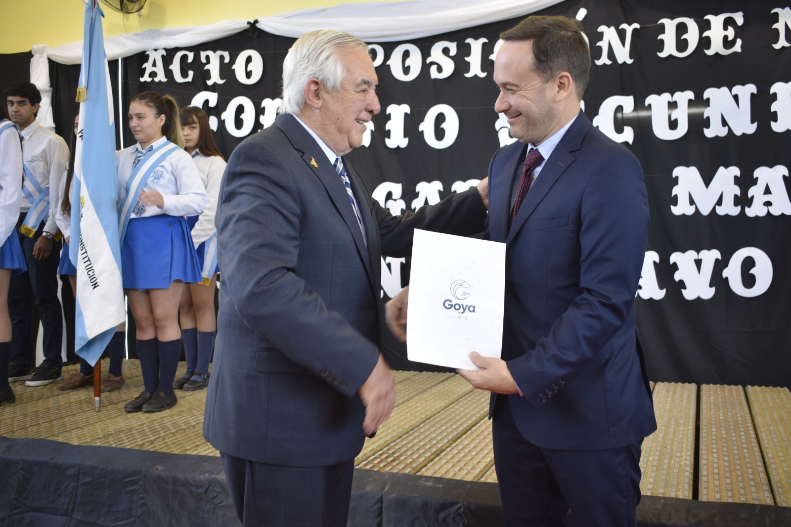 SE REALIZÓ ACTO DE IMPOSICIÓN DE NOMBRE A COLEGIO SECUNDARIO 
