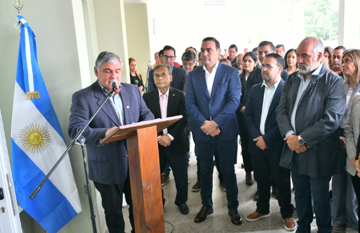 VALDÉS INAUGURÓ EL SERVICIO DE PEDIATRÍA DEL HOSPITAL DE SALADAS