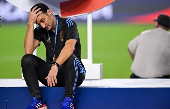 Otro jugador de la Selección Argentina se lesionó en la práctica y no estará ante Perú