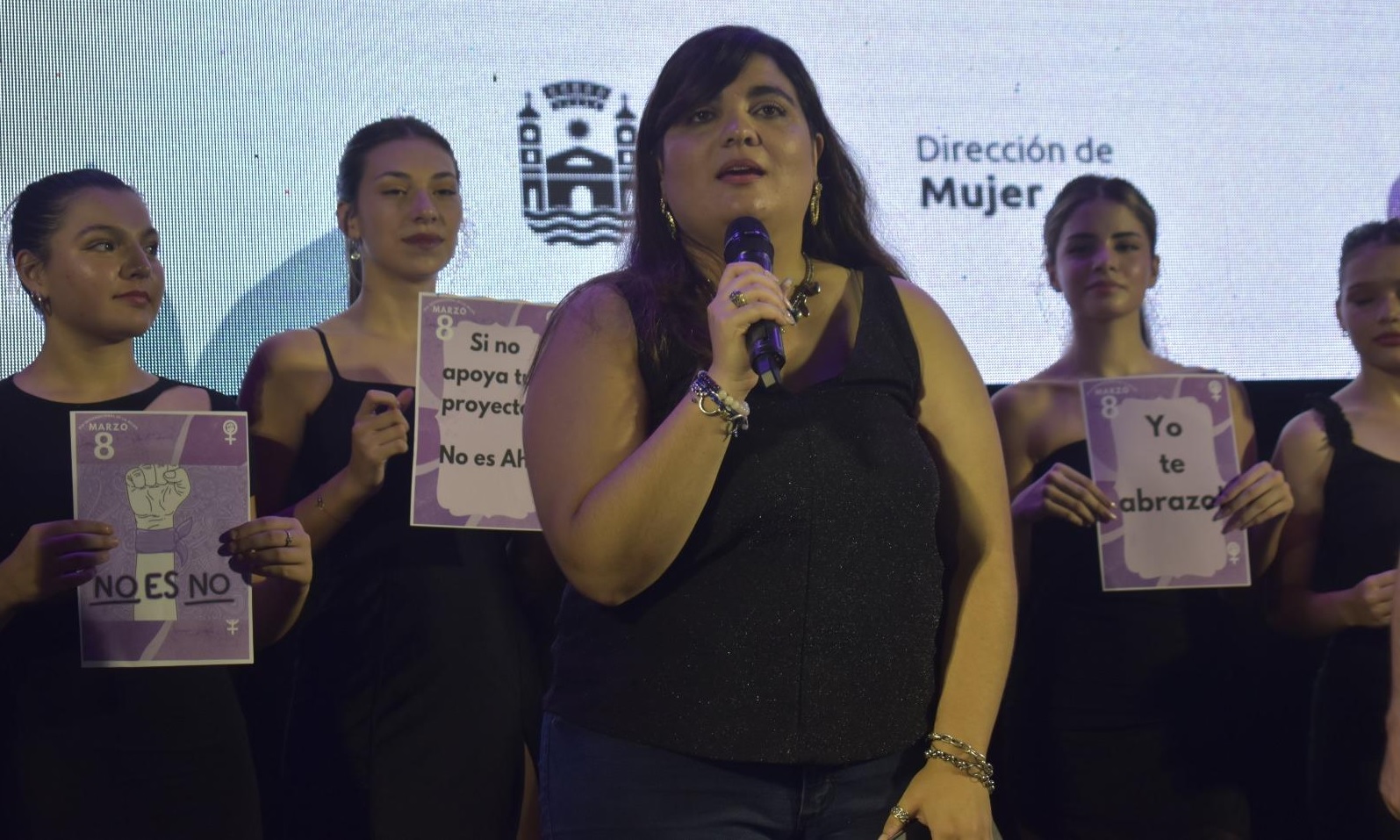 DIA INTERNACIONAL DE LA MUJER: ABRIENDO CAMINOS
