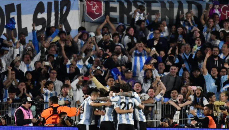 La Selección Argentina aplastó y goleó 4-1 a Brasil por las Eliminatorias
