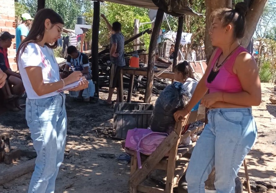 LA MUNICIPALIDAD BRINDA APOYO A FAMILIAS AFECTADAS POR INCENDIOS A TRAVÉS DE ACCIÓN SOCIAL