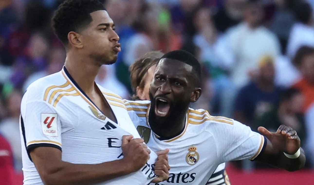¡Heroico Bellingham! Remontada al Barcelona y punta del Real Madrid