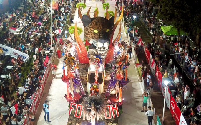 Continúan con todo su brillo y esplendor los carnavales en el interior de Corrientes