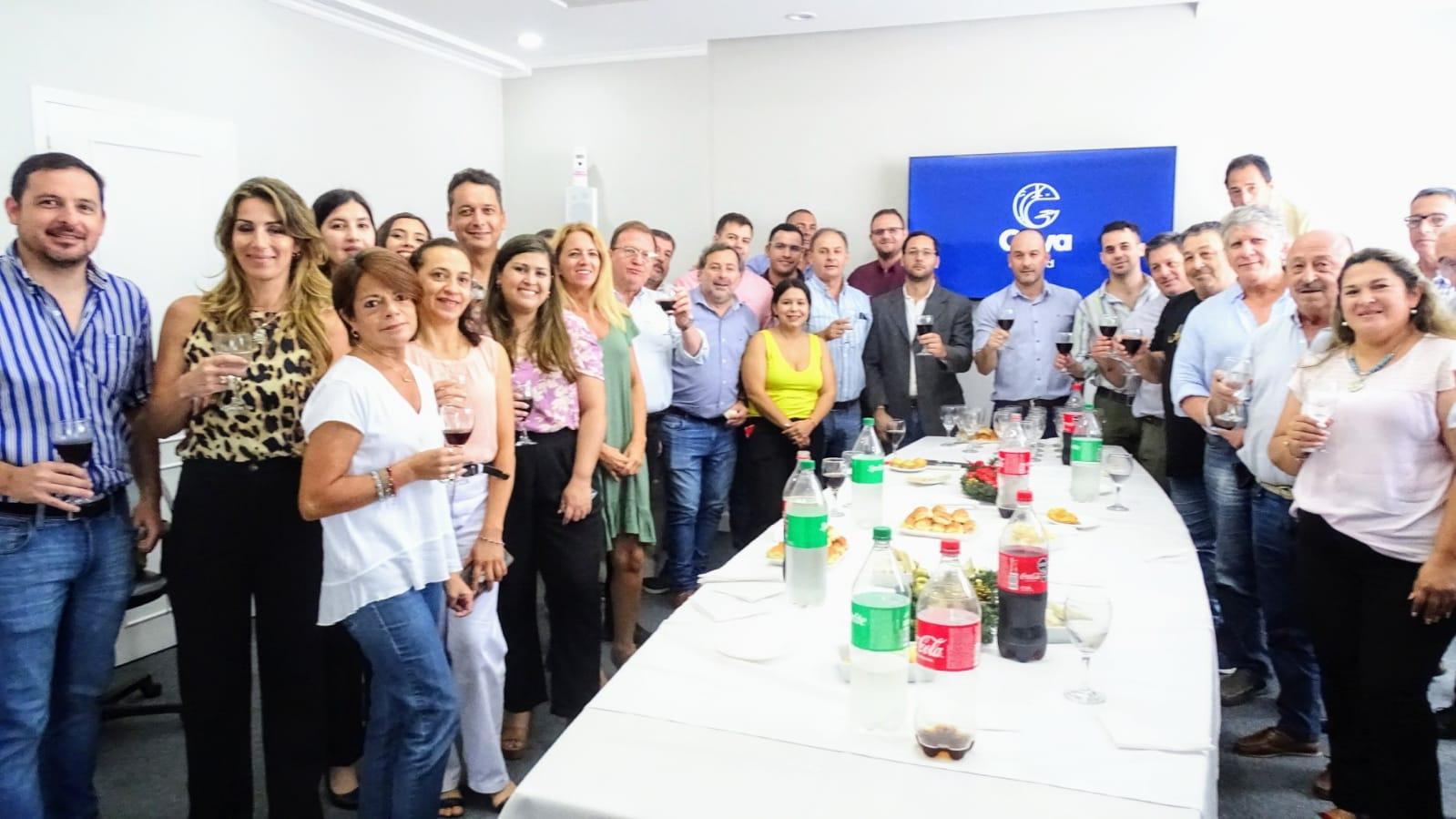 MARIANO HORMAECHEA COMPARTIÓ EL SALUDO NAVIDEÑO Y EL BRINDIS CON EL EQUIPO MUNICIPAL