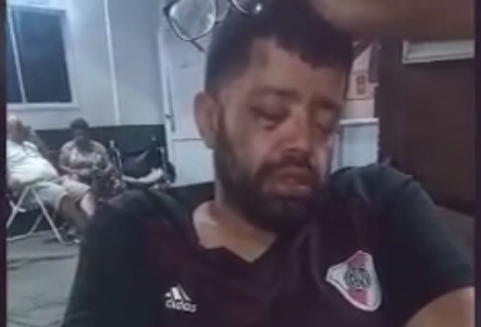Un hombre sufrió un brote psicótico en un colectivo en Mercedes