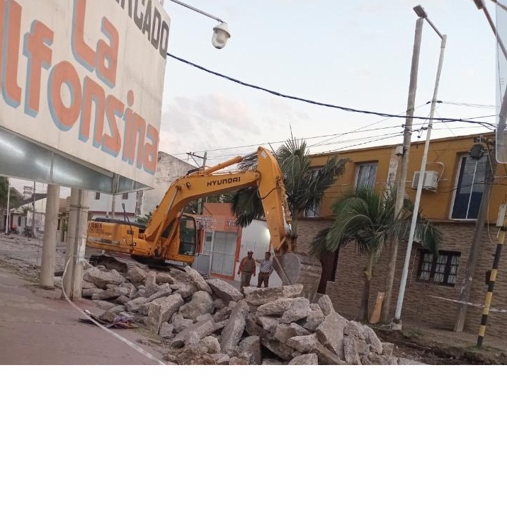 CALLE 25 DE MAYO: PELUFFO ADVIERTE LOS RETOS QUE LA EMPRESA ENFRENTARÁ EN LA REPAVIMENTACIÓN