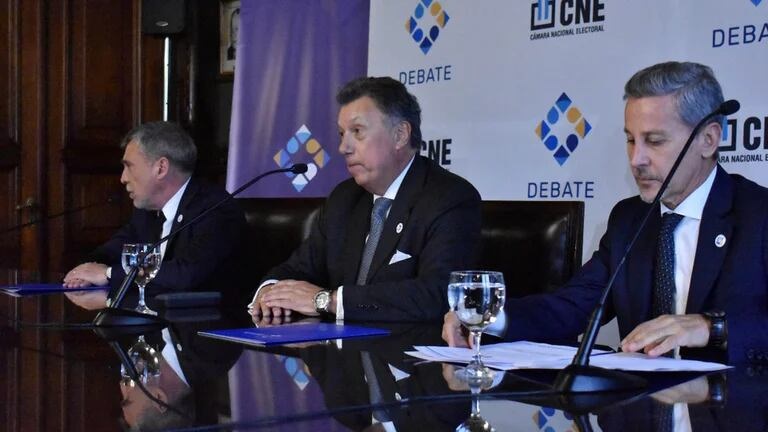 La Cámara Nacional Electoral afirmó que las versiones sobre fraude “son absolutamente infundadas”