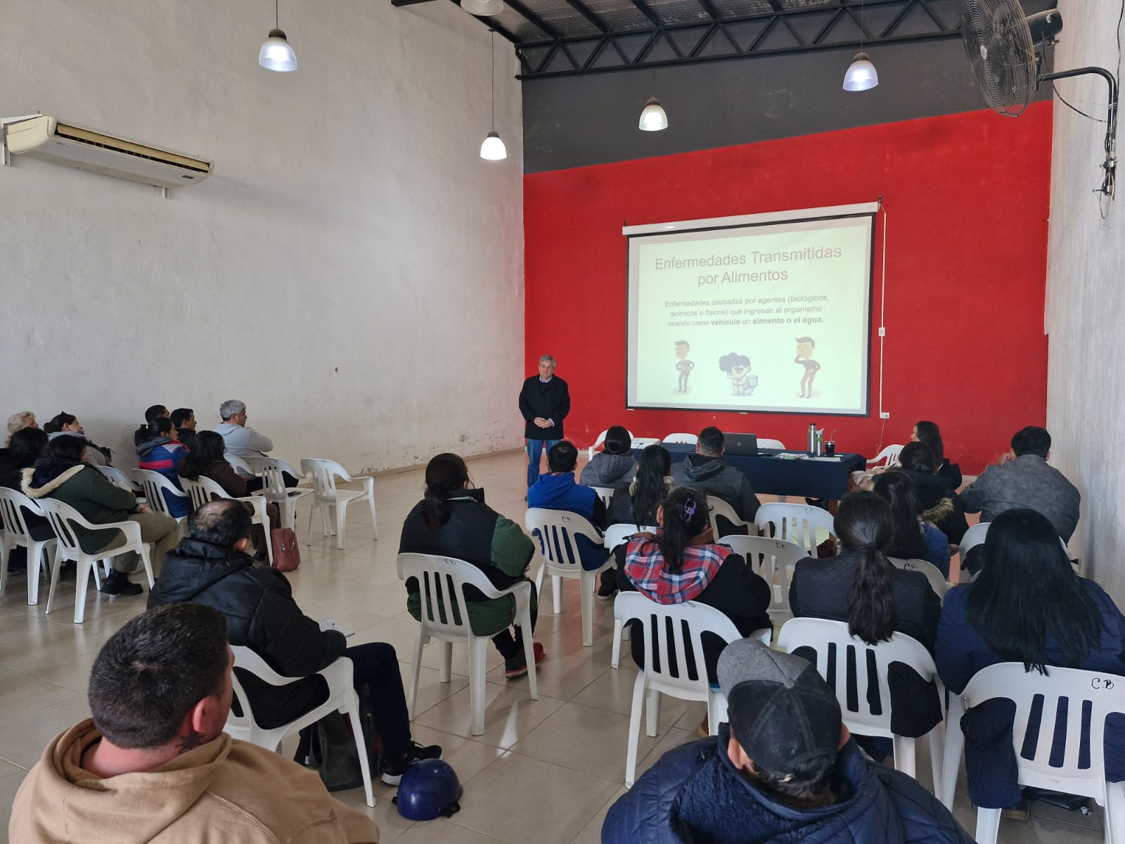 Dirección de Bromatología: CHARLA SOBRE MANIPULACIÓN DE ALIMENTOS