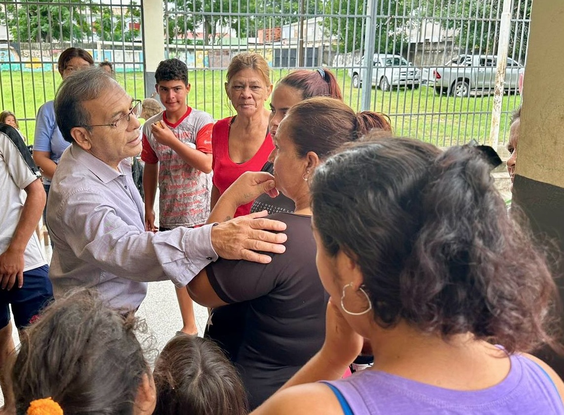 Cardozo verificó estado de salud de la población evacuada