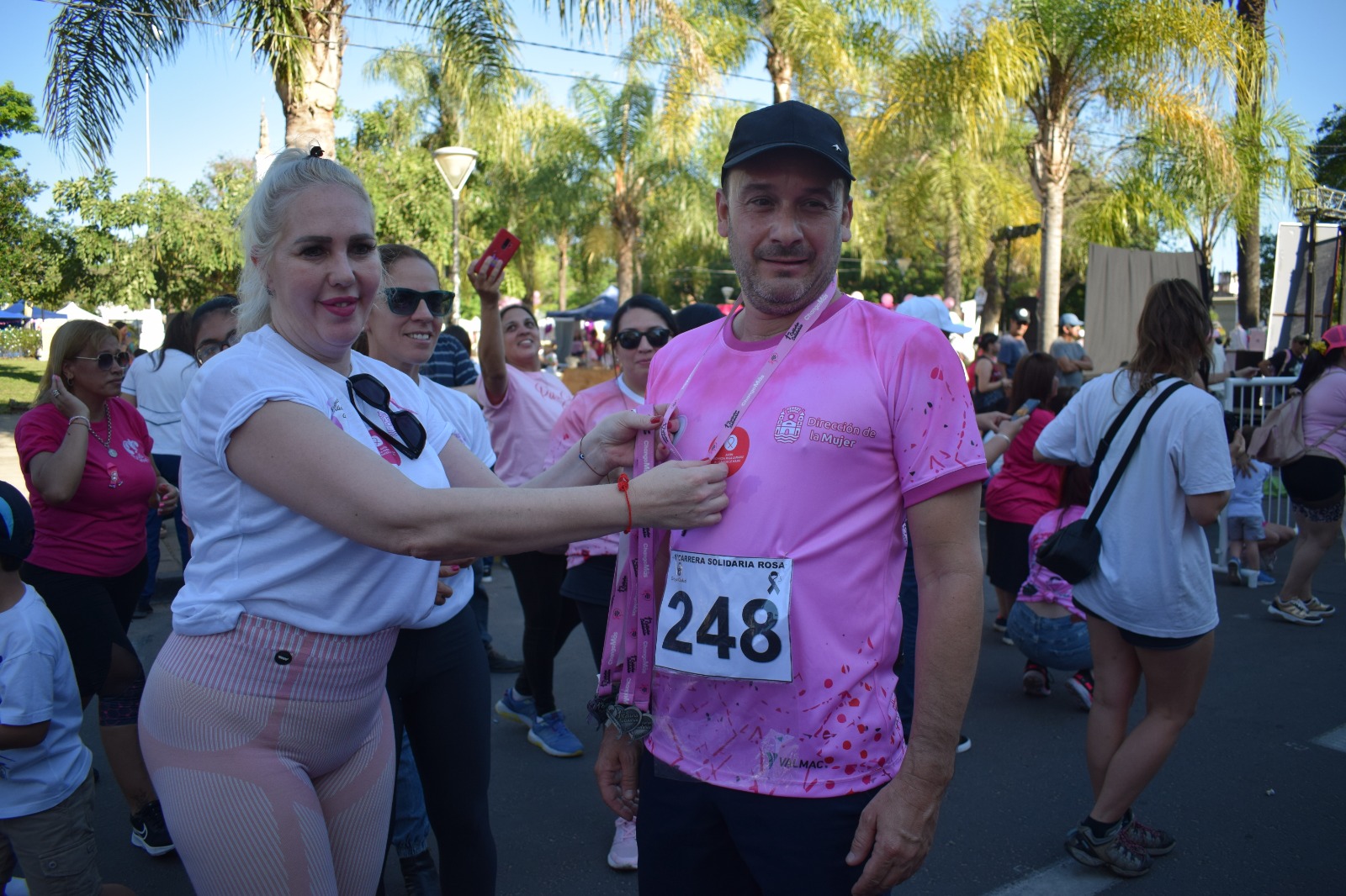 PRIMERA CARRERA SOLIDARIA ROSA