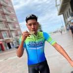 Juegos Evita 2024: El ciclista goyano Nicolás Almada logró medallas de plata y oro para Corrientes.