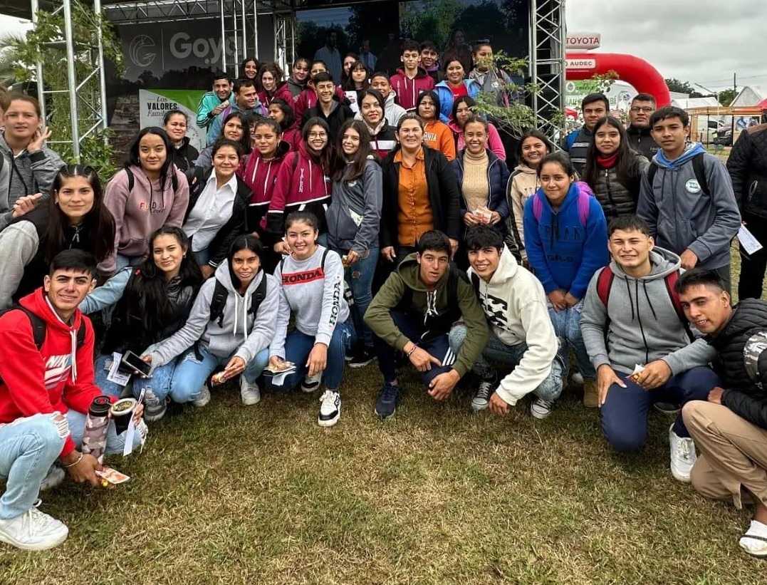 Fortalecimiento Familiar: CON GRAN REPERCUSIÓN, EXPONEN SOBRE COMUNICACIÓN INTRAFAMILIAR