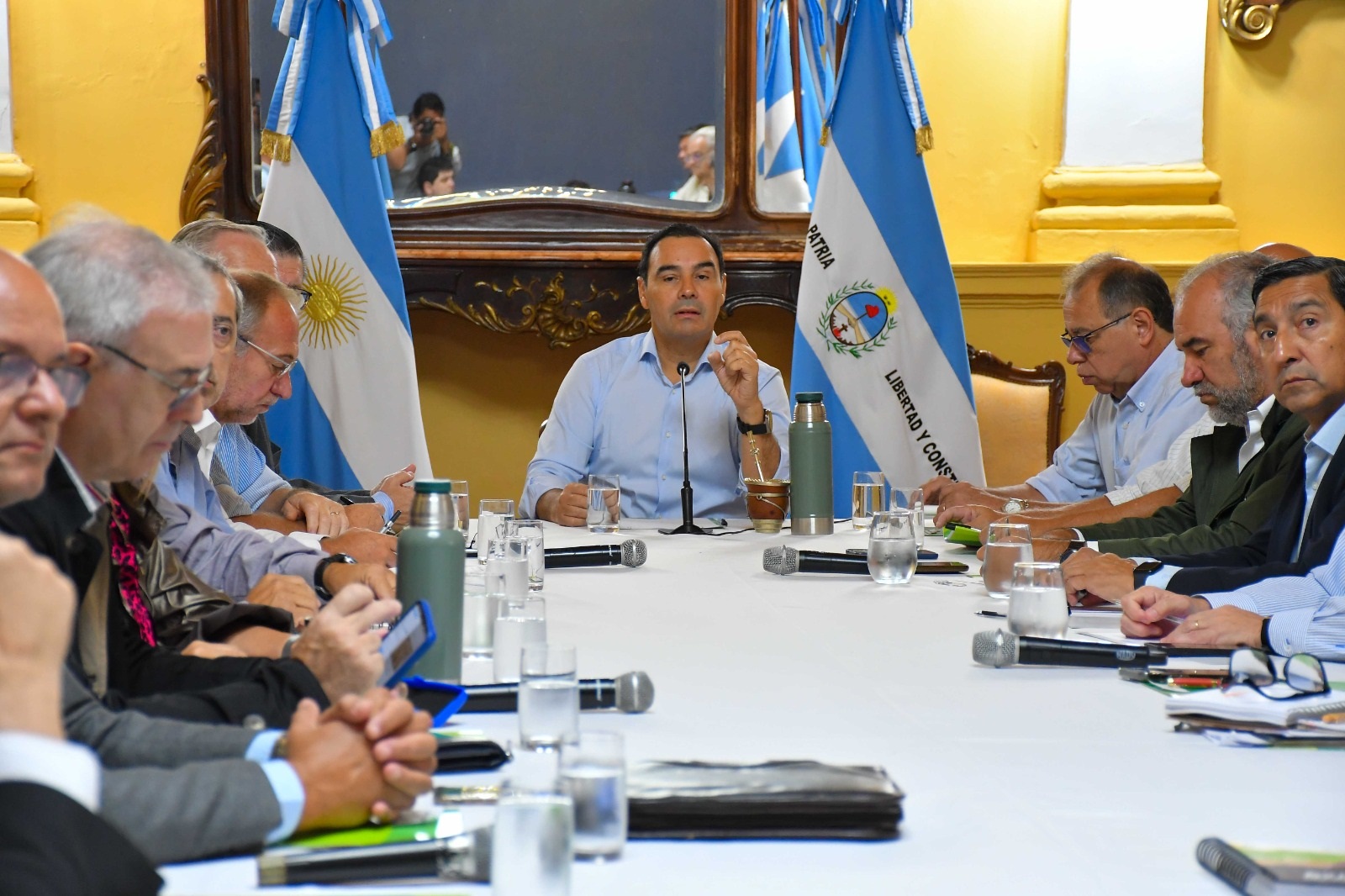Temporal: el Gobernador articula acciones junto a sus ministros y el intendente de Capital