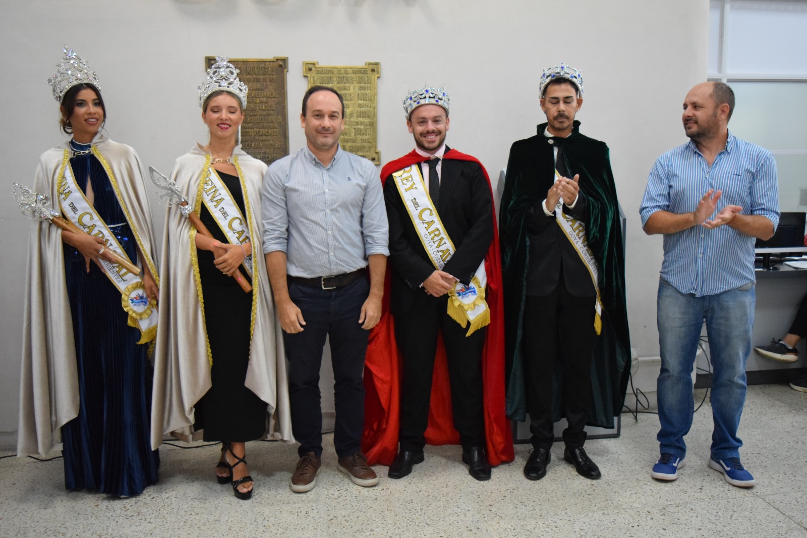 EL INTENDENTE MARIANO HORMAECHEA ENCABEZÓ LA CORONACIÓN DE REINAS Y REYES DE LOS CARNAVALES 2026