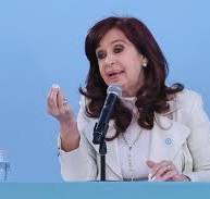 Cristina Kirchner reapareció con un fuerte respaldo a Sergio Massa y polarizó con Javier Milei