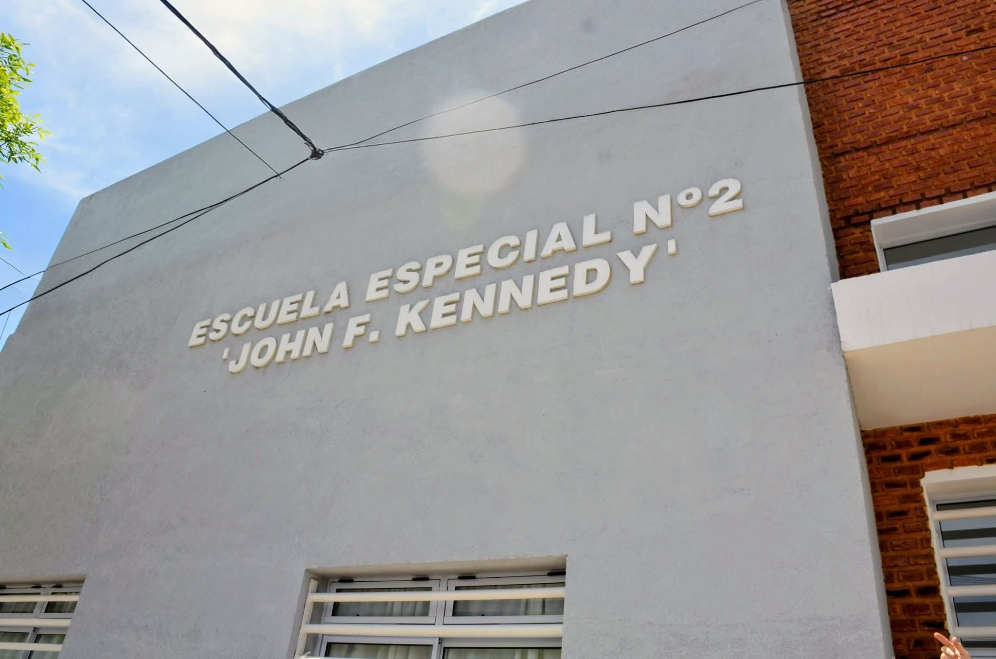 LA ESCUELA ESPECIAL N° 2 “JOHN F. KENNEDY” ESTRENÓ EDIFICIO RENOVADO: “ESTAMOS MUY CONTENTOS DE VOLVER A NUESTRA CASA”