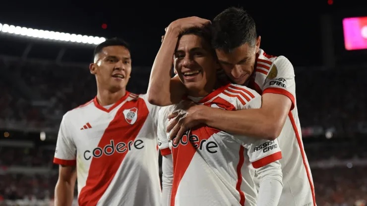 El pase de Echeverri: River y el City Group ya cruzan documentación y ultiman detalles