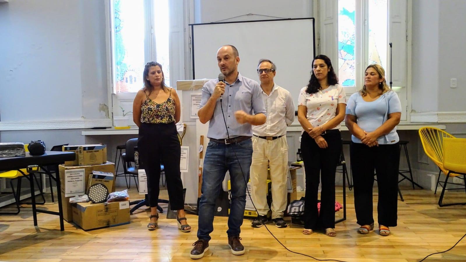 FORTALECIENDO EL ESPÍRITU EMPRENDEDOR: MÁS DE 400 MICROCRÉDITOS ENTREGADOS POR LA MUNICIPALIDAD DE GOYA